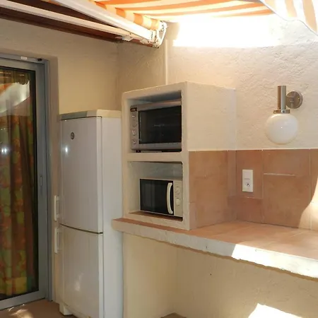 Le Lavandou, 3 Pieces, 4 Personnes - Fr-1-251-707 Le Lavandou