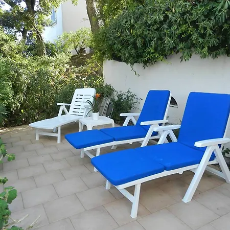 Le Lavandou, 3 Pieces, 4 Personnes - Fr-1-251-707